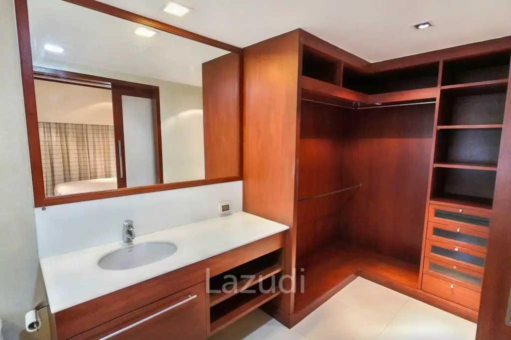 3 Bed 5 Bath 385 SQ.M Le Raffine Jambunuda Sukhumvit 31