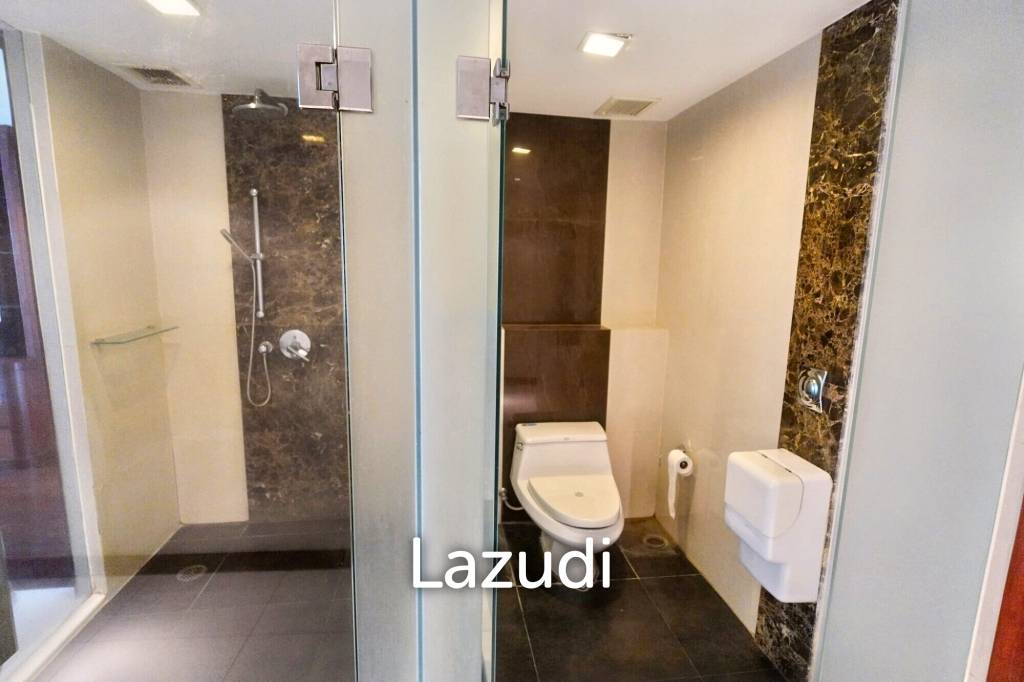 3 Bed 5 Bath 385 SQ.M Le Raffine Jambunuda Sukhumvit 31