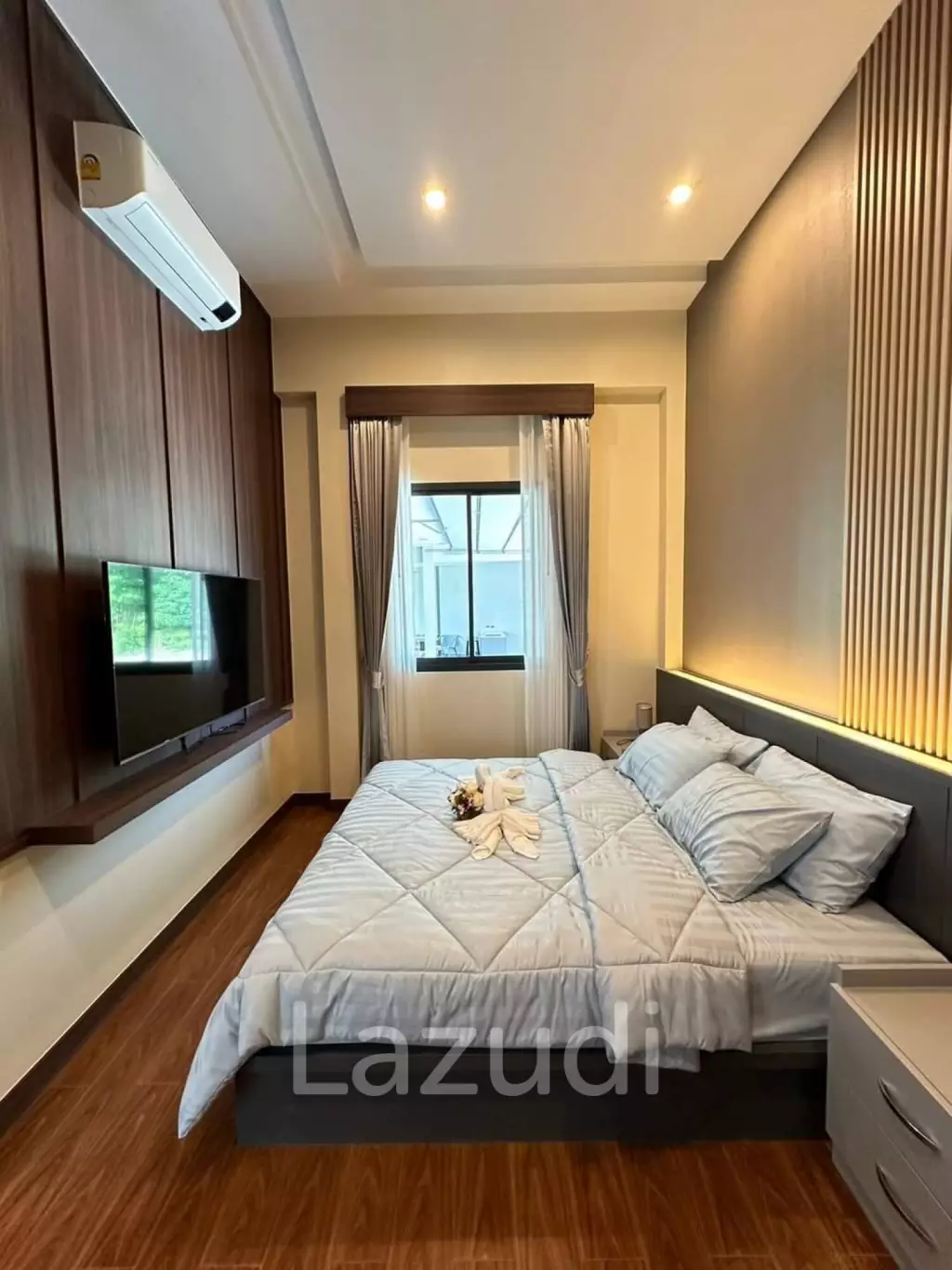 3 Beds 4 Baths 363.26 SQ.M. Reservoir Town