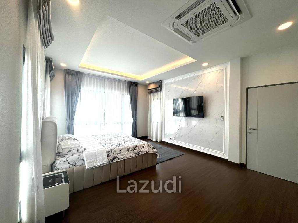 7 Beds 6 Baths 500 SQ.M The City Bangna