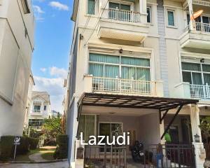 3 Bed 3 Bath 195 SQ.M at The Metro Rama 9