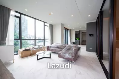 2 bed 3 bath 126 SQ.M The Monument Thonglor