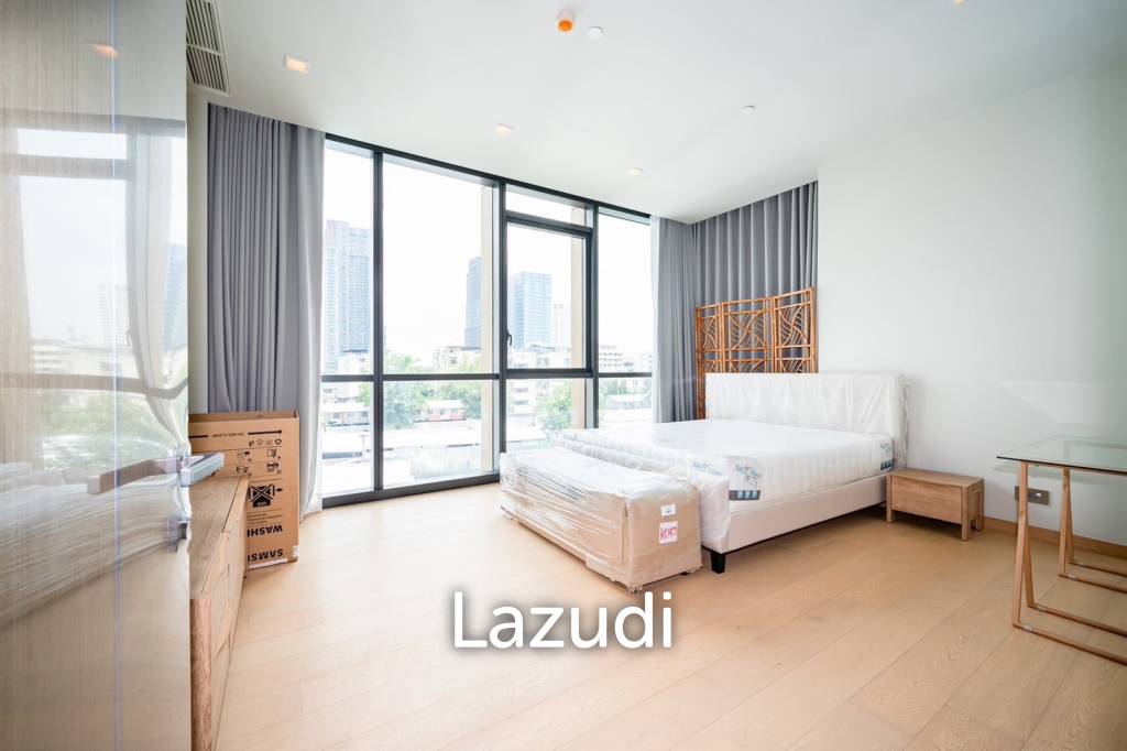 2 bed 3 bath 126 SQ.M The Monument Thonglor