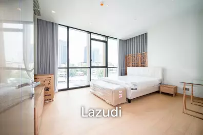 2 bed 3 bath 126 SQ.M The Monument Thonglor