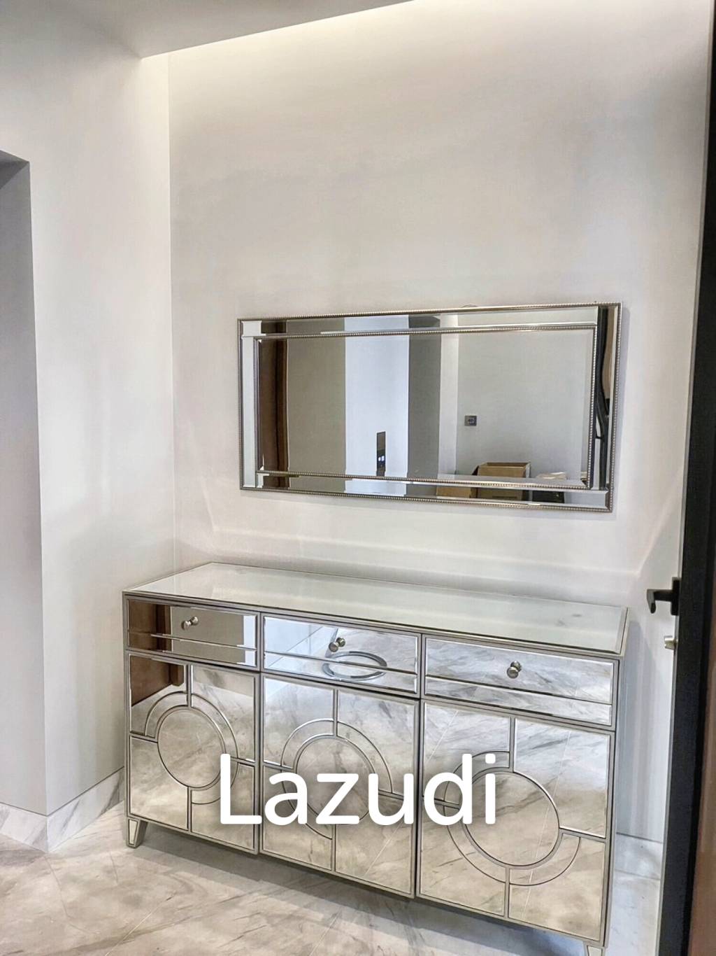 2 bed 3 bath 126 SQ.M The Monument Thonglor