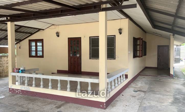 3 Bedrooms House for Sale in Doi Khao Kwai near City