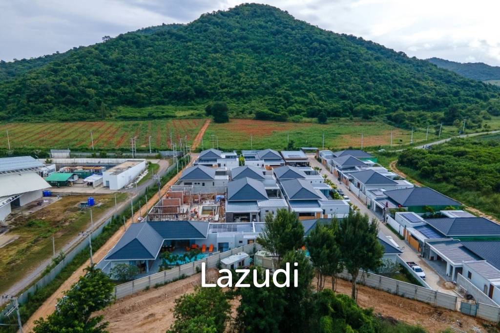 580 ตร.ม 4 เตียง 4 อาบน้ำ วิลล่า For ขาย