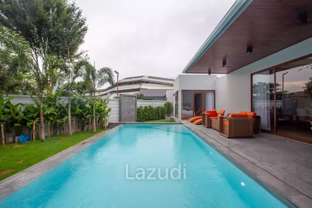 LA FELICE :  Modern 4 Bed Pool Villa for Sale