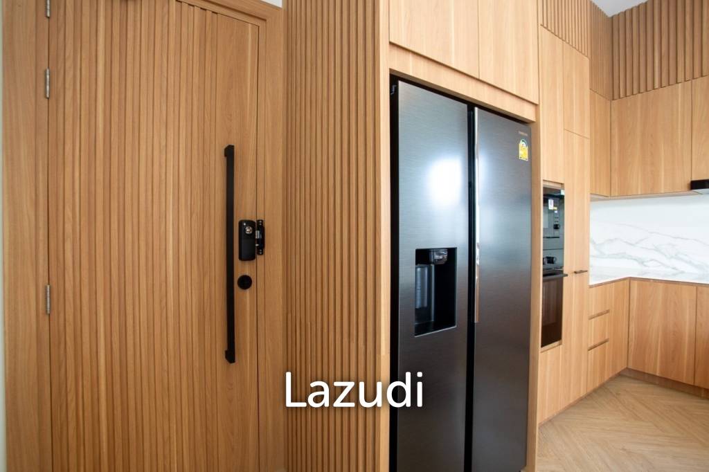 580 ตร.ม 4 เตียง 4 อาบน้ำ วิลล่า For ขาย