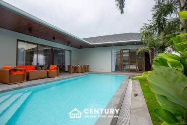  4 Seng 4 Bad Villa for Salg