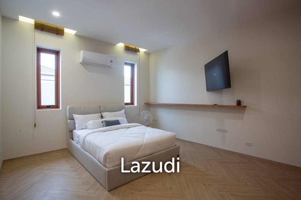 580 ตร.ม 4 เตียง 4 อาบน้ำ วิลล่า For ขาย