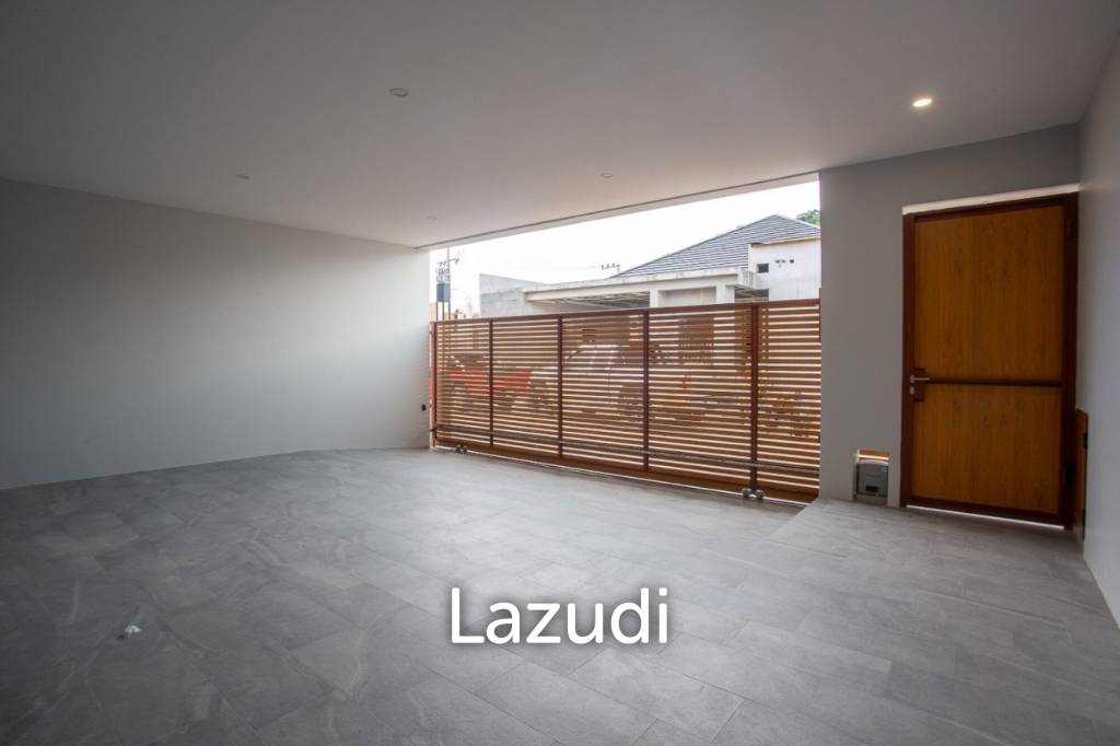 580 ตร.ม 4 เตียง 4 อาบน้ำ วิลล่า For ขาย