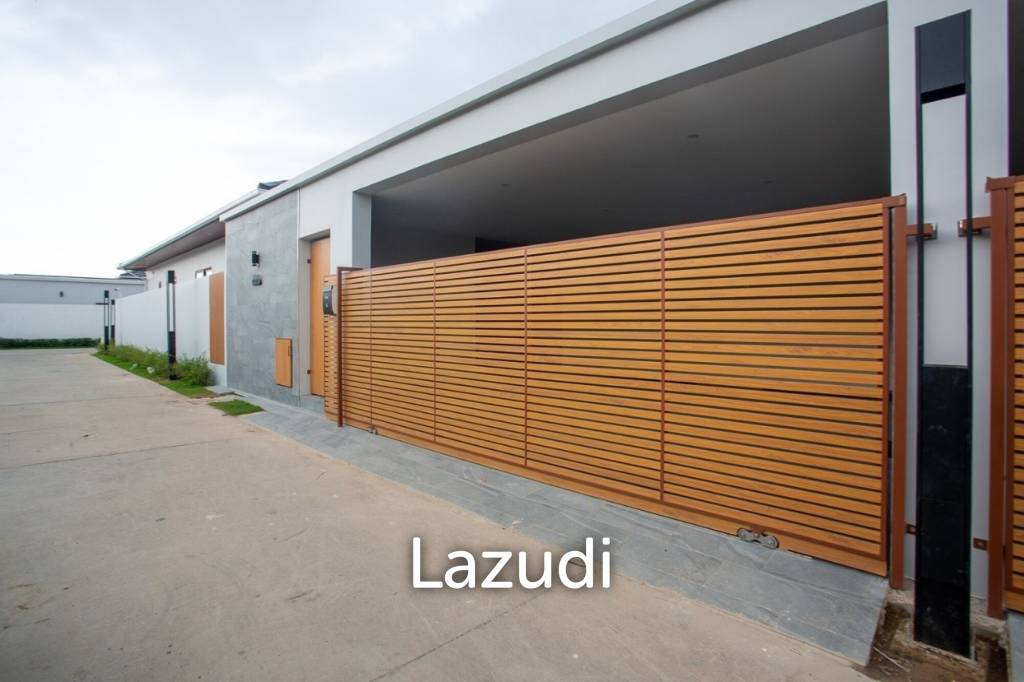 580 ตร.ม 4 เตียง 4 อาบน้ำ วิลล่า For ขาย