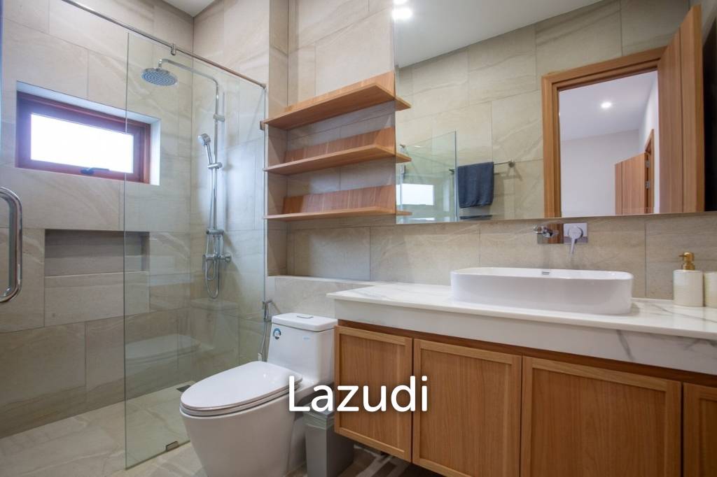 580 ตร.ม 4 เตียง 4 อาบน้ำ วิลล่า For ขาย