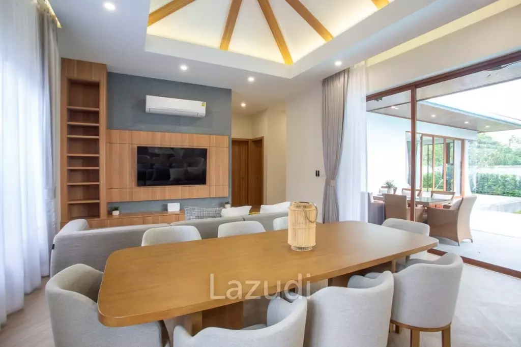 LA FELICE :  Modern 4 Bed Pool Villa for Sale
