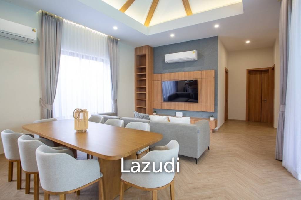 580 ตร.ม 4 เตียง 4 อาบน้ำ วิลล่า For ขาย