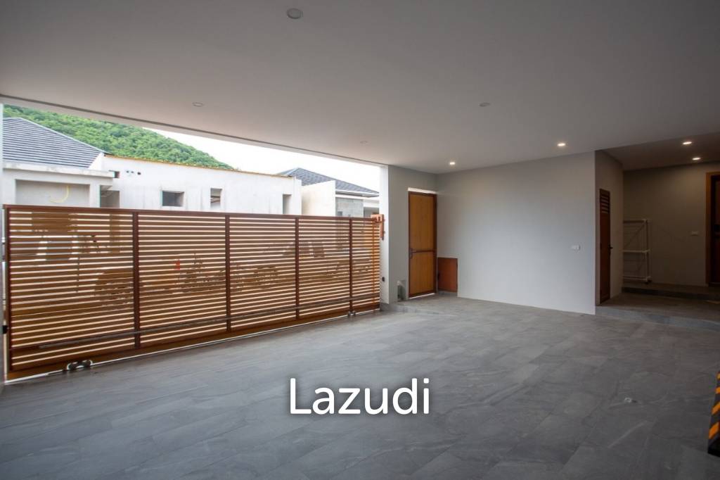 580 ตร.ม 4 เตียง 4 อาบน้ำ วิลล่า For ขาย