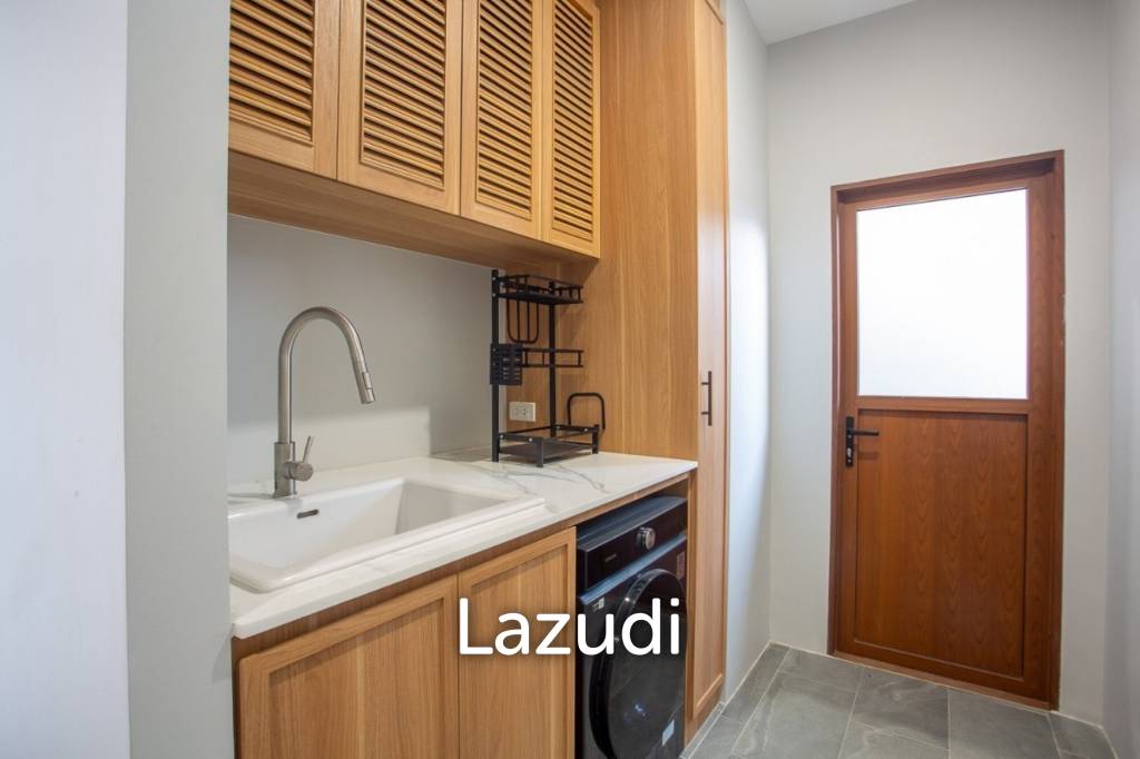 580 ตร.ม 4 เตียง 4 อาบน้ำ วิลล่า For ขาย