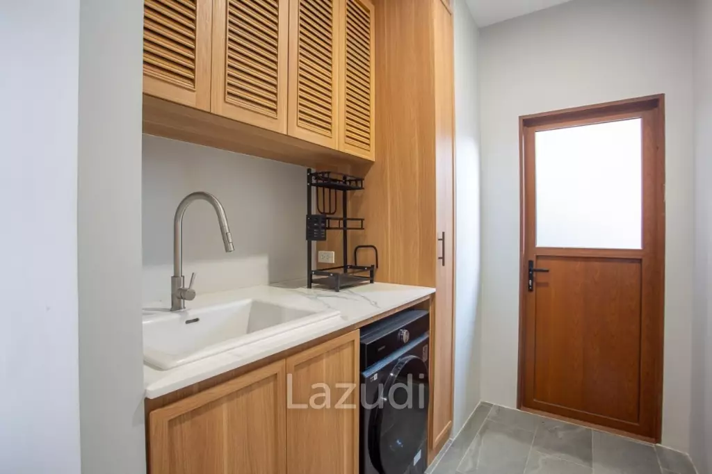 LA FELICE :  Modern 4 Bed Pool Villa for Sale