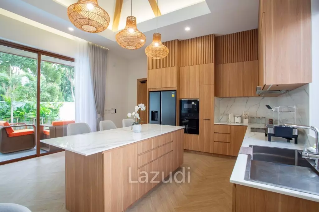 LA FELICE :  Modern 4 Bed Pool Villa for Sale