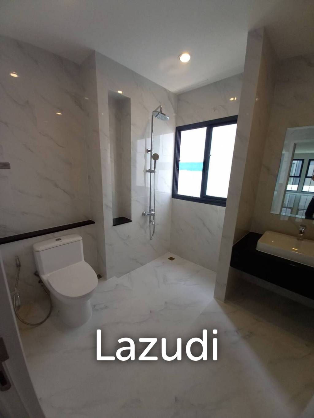 Home Office for Sale in Onnut, Sukhumvit 77