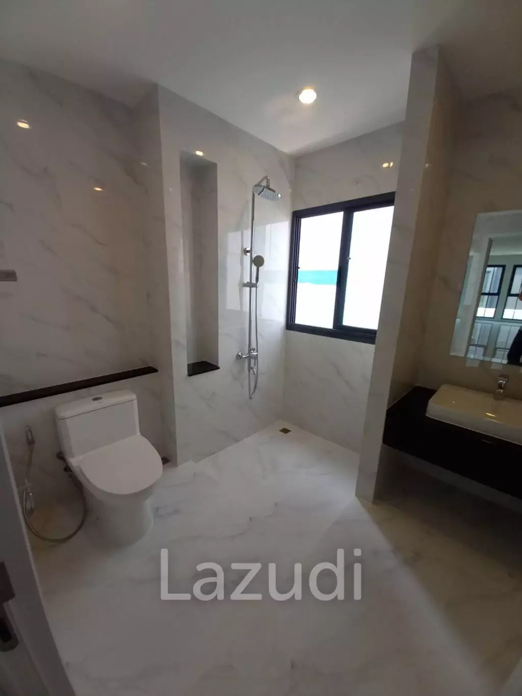 Home Office for Sale in Onnut, Sukhumvit 77