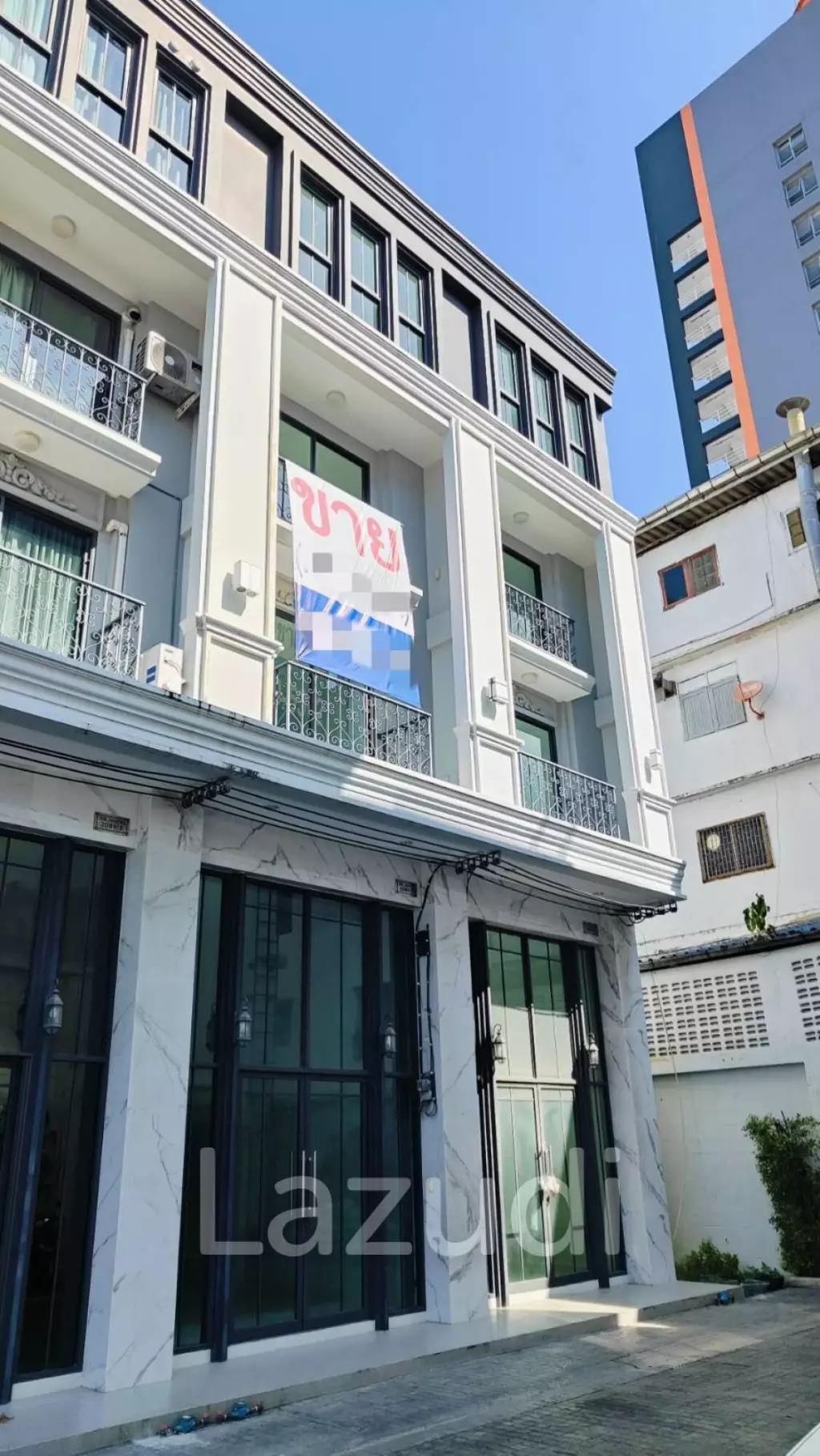 Home Office for Sale in Onnut, Sukhumvit 77