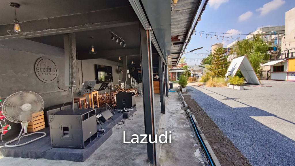 Restaurant bar for rent in Onnut 46
