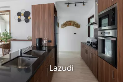 4-Bedroom Villa For Rent In Soi Pasak 4