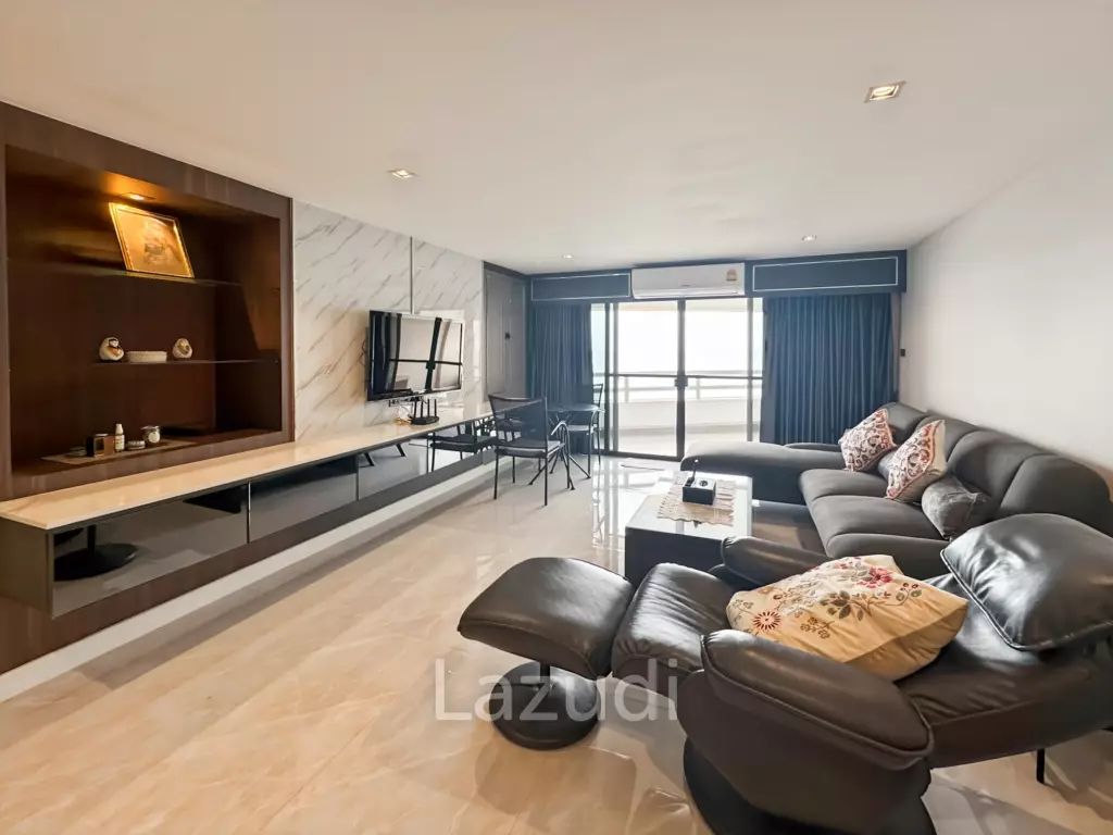 Spacious 1-Bedroom Condo in Cha Am with Modern Amenities