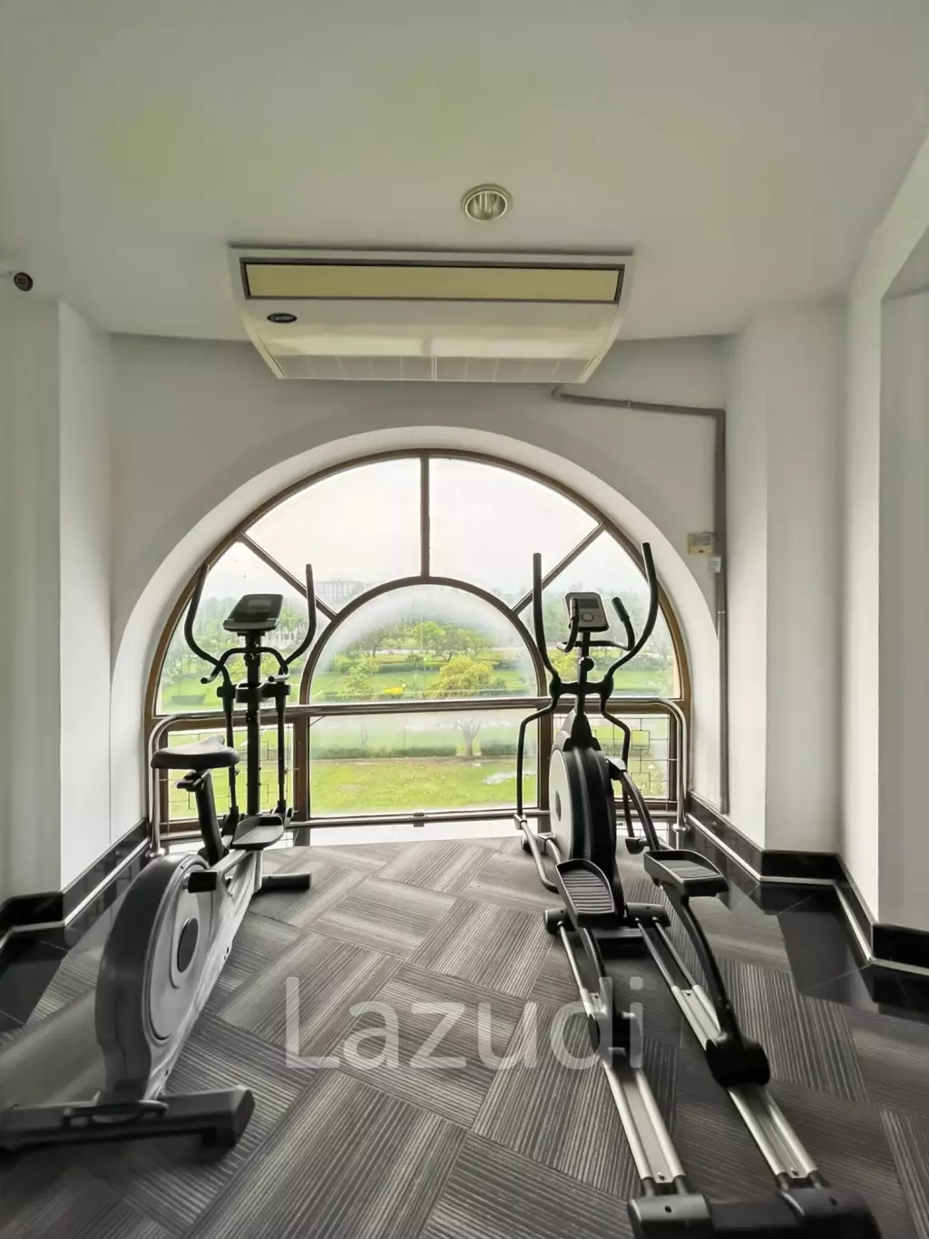 Spacious 1-Bedroom Condo in Cha Am with Modern Amenities
