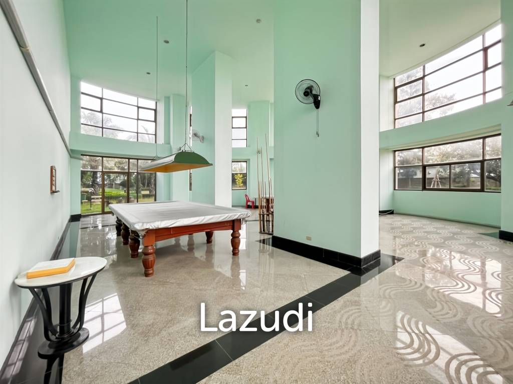 Spacious 1-Bedroom Condo in Cha Am with Modern Amenities