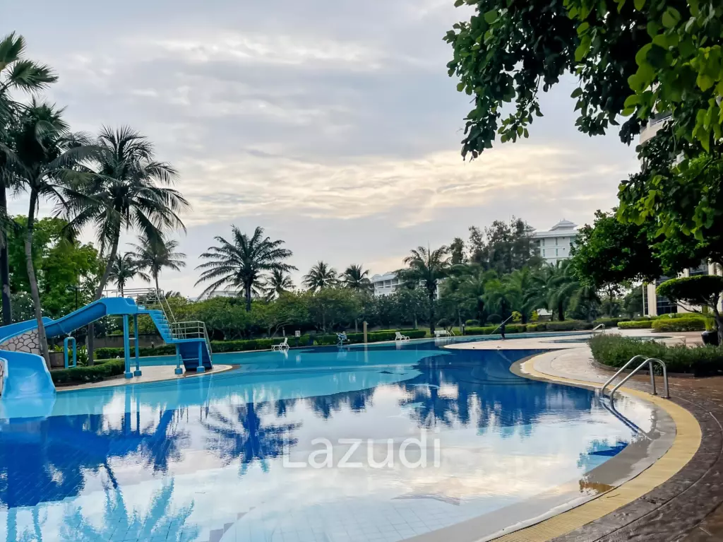 Spacious 1-Bedroom Condo in Cha Am with Modern Amenities