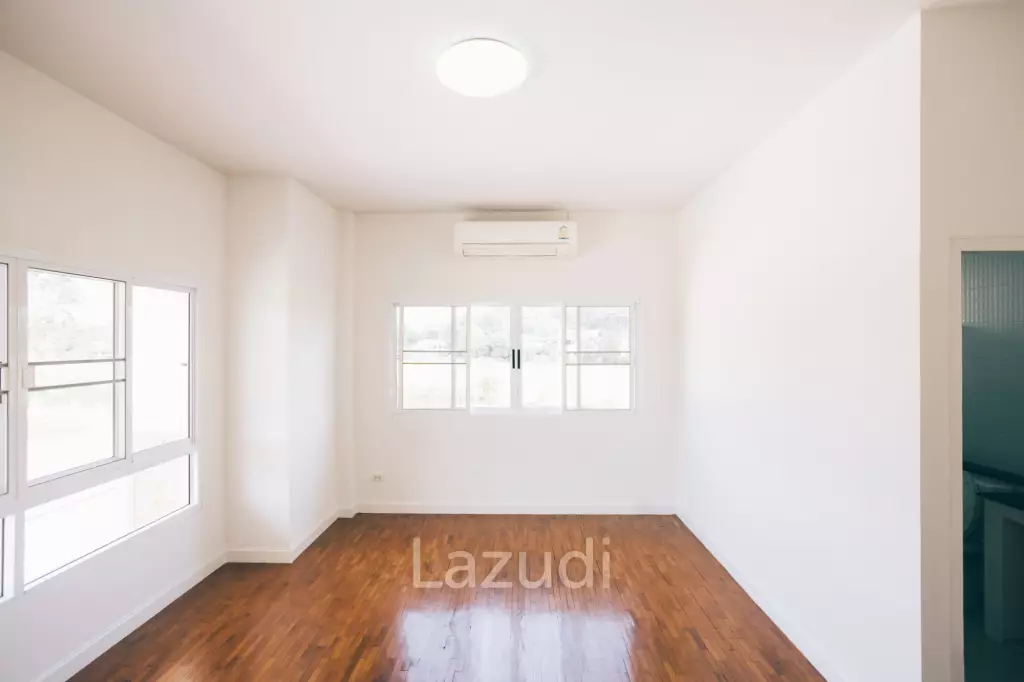4 Bedrooms Large 2-storey House For Sale With Swimming Pool