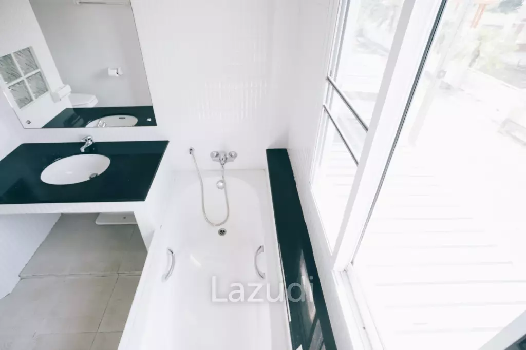 4 Bedrooms Large 2-storey House For Sale With Swimming Pool