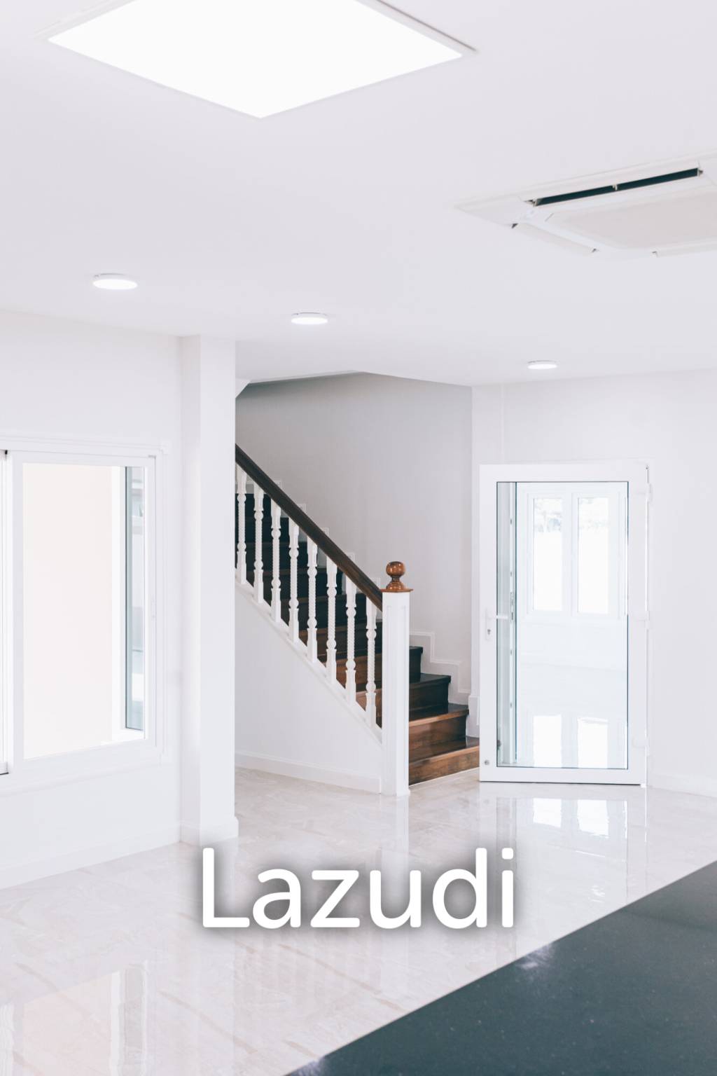 4 Bedrooms Large 2-storey House For Sale With Swimming Pool