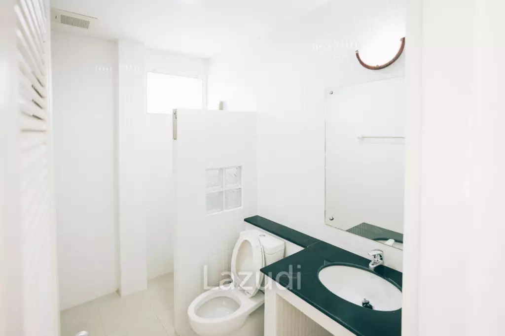 4 Bedrooms Large 2-storey House For Sale With Swimming Pool