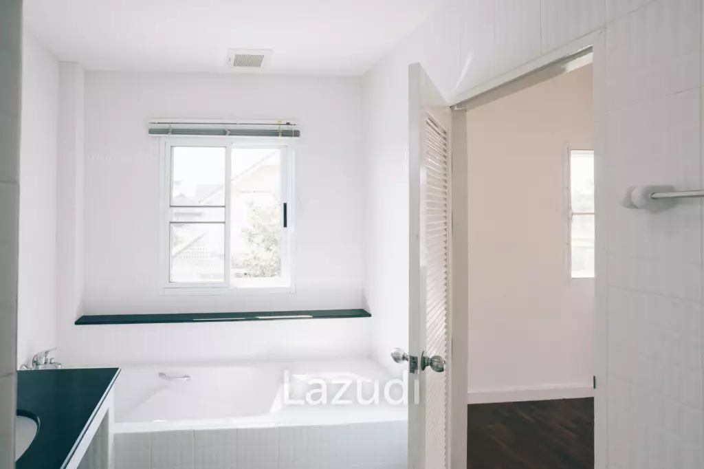 4 Bedrooms Large 2-storey House For Sale With Swimming Pool