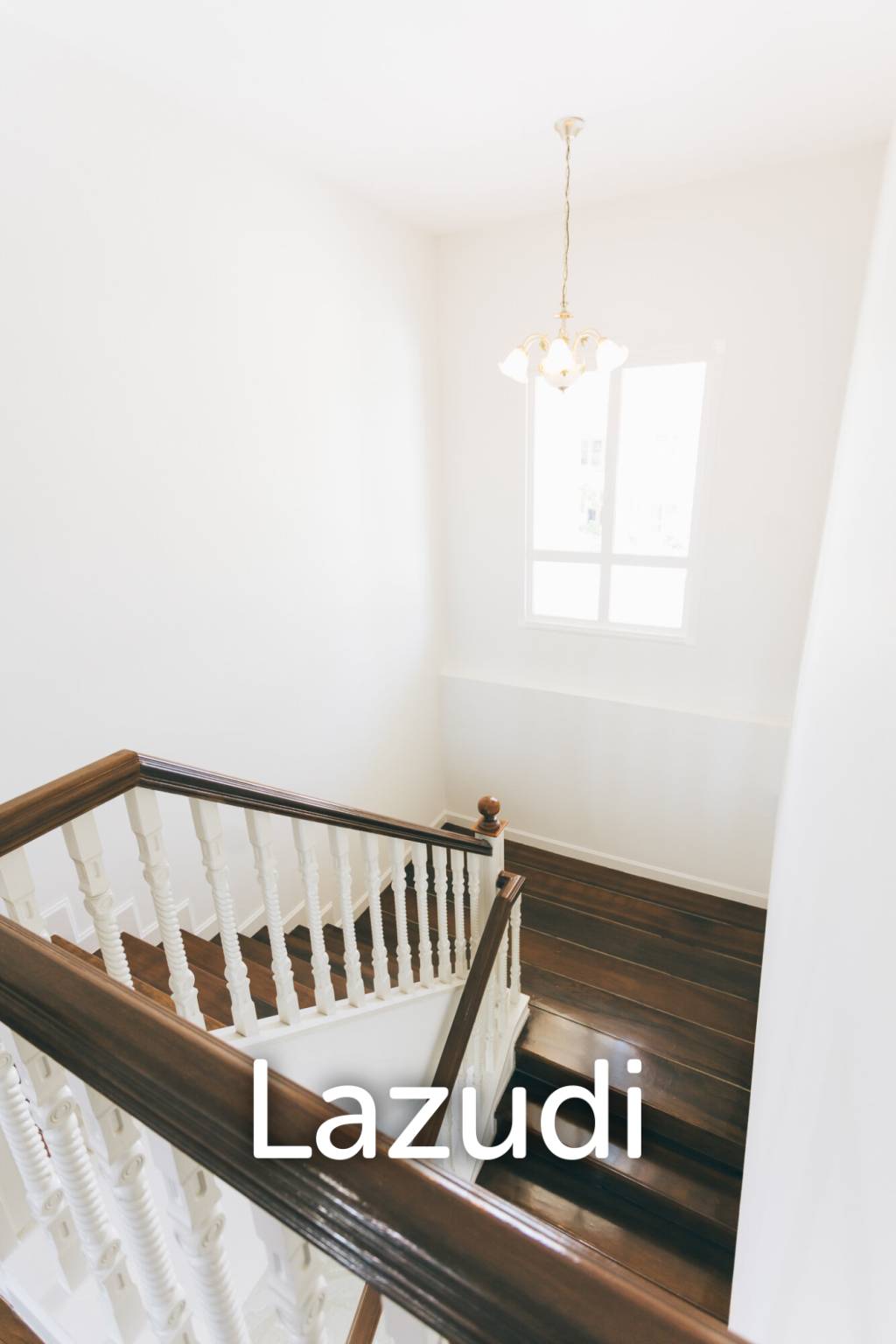4 Bedrooms Large 2-storey House For Sale With Swimming Pool