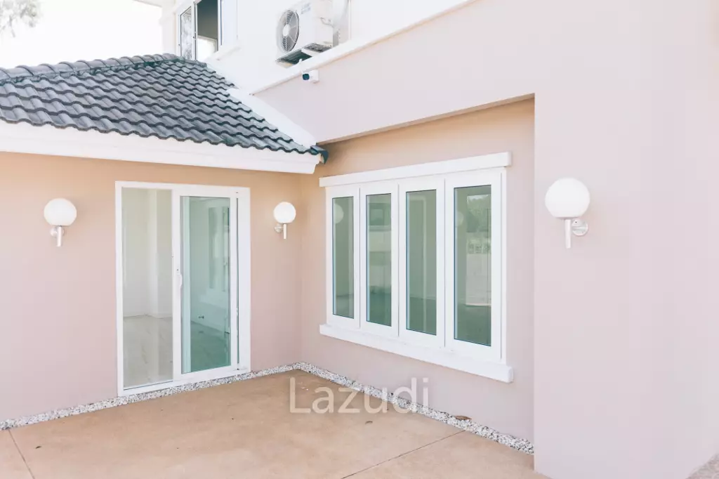4 Bedrooms Large 2-storey House For Sale With Swimming Pool