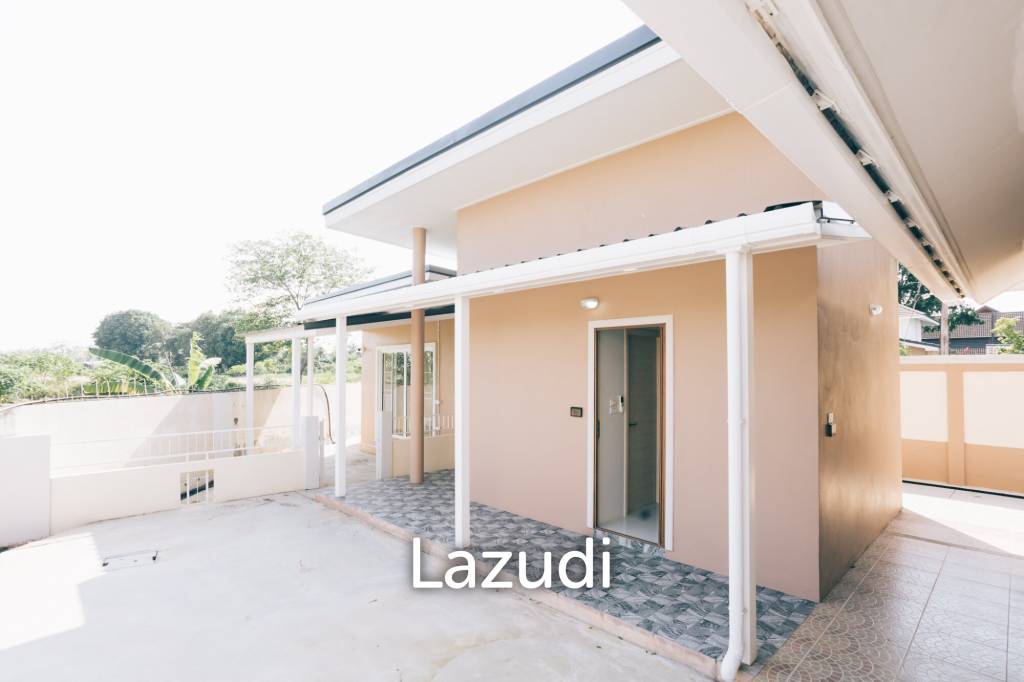 4 Bedrooms Large 2-storey House For Sale With Swimming Pool
