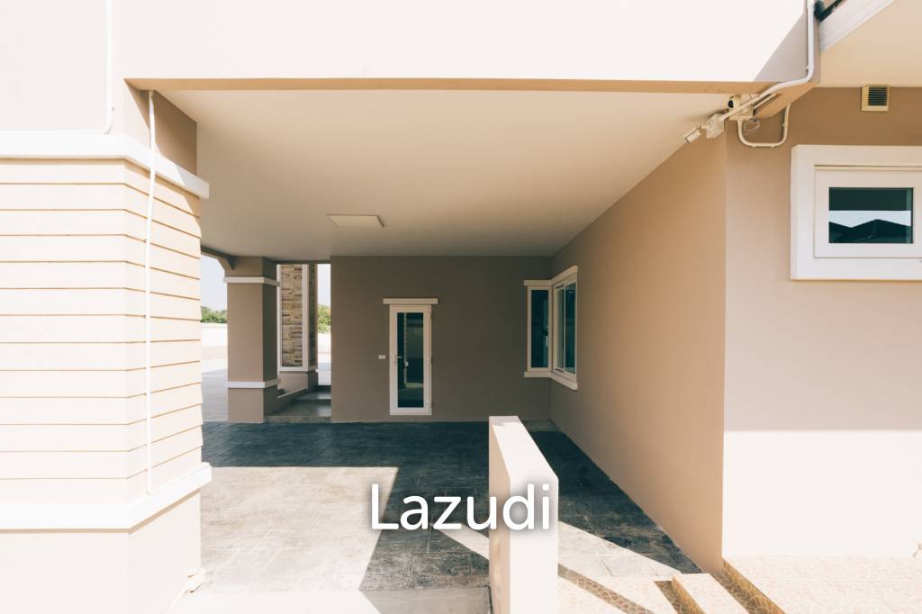 4 Bedrooms Large 2-storey House For Sale With Swimming Pool