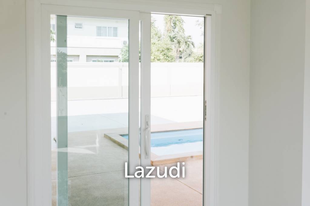 4 Bedrooms Large 2-storey House For Sale With Swimming Pool