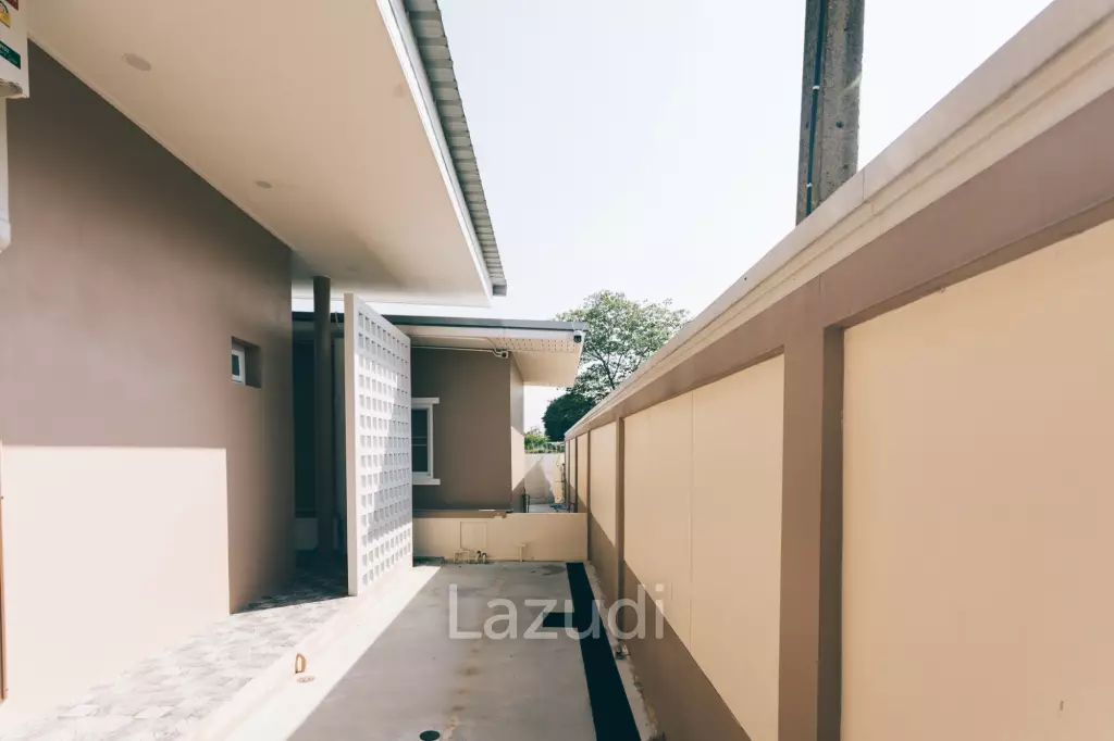 4 Bedrooms Large 2-storey House For Sale With Swimming Pool