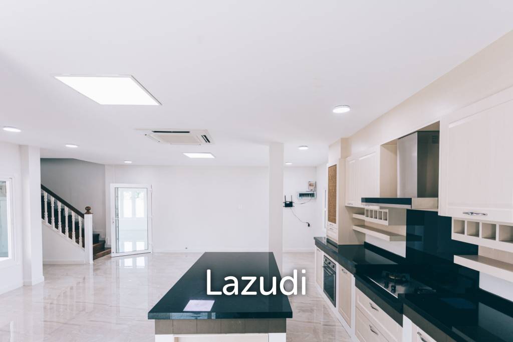 4 Bedrooms Large 2-storey House For Sale With Swimming Pool