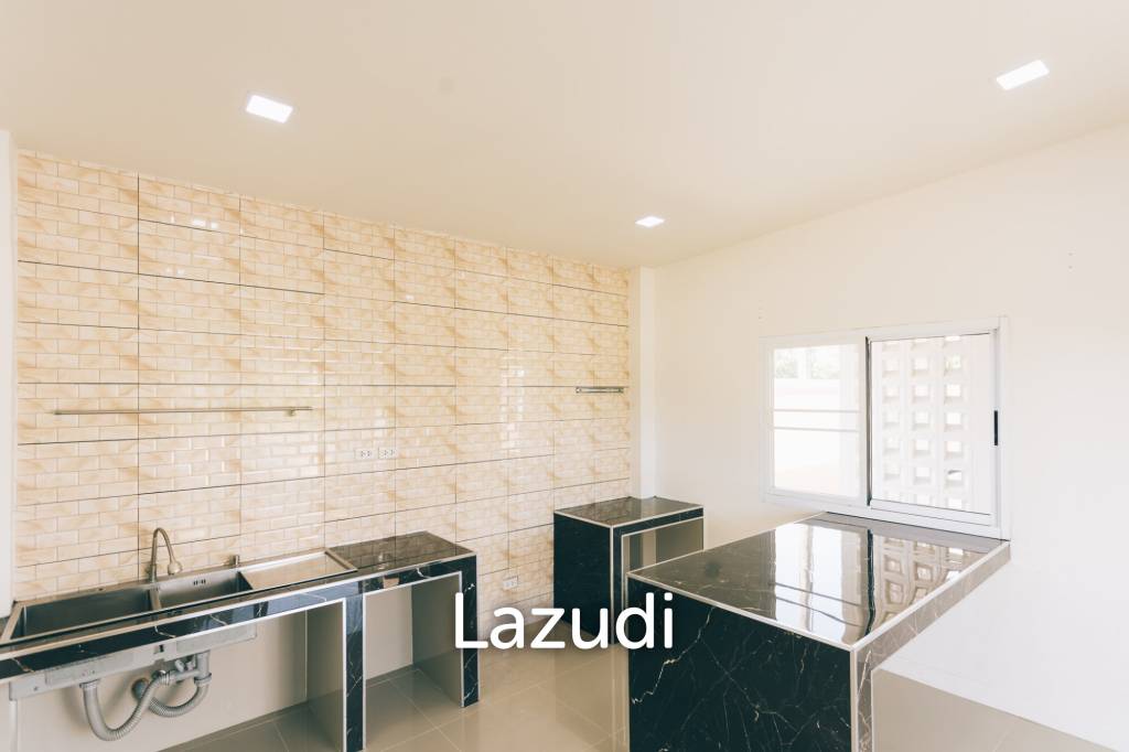 4 Bedrooms Large 2-storey House For Sale With Swimming Pool