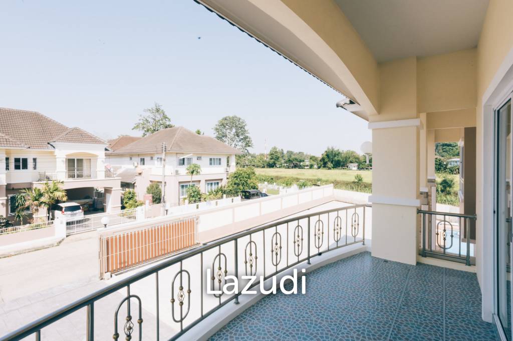 4 Bedrooms Large 2-storey House For Sale With Swimming Pool