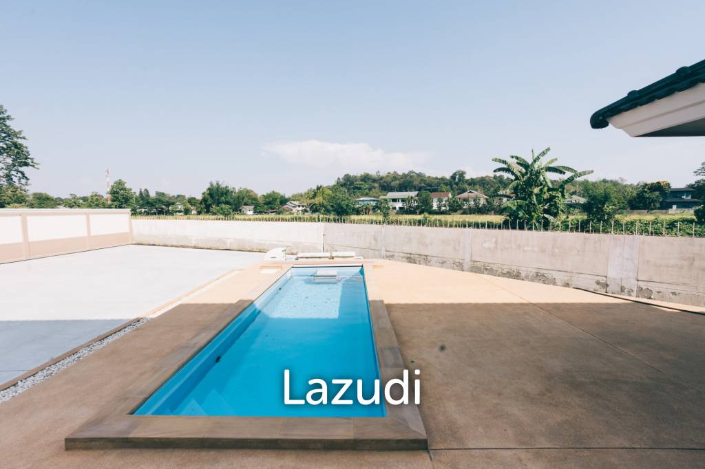 4 Bedrooms Large 2-storey House For Sale With Swimming Pool