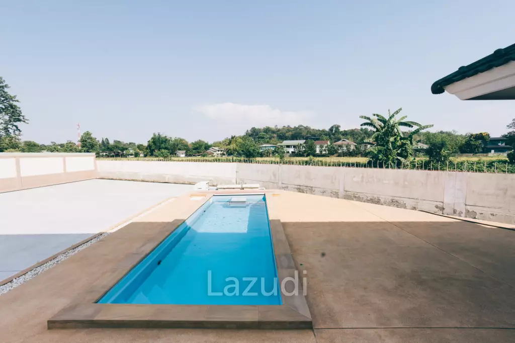 4 Bedrooms Large 2-storey House For Sale With Swimming Pool