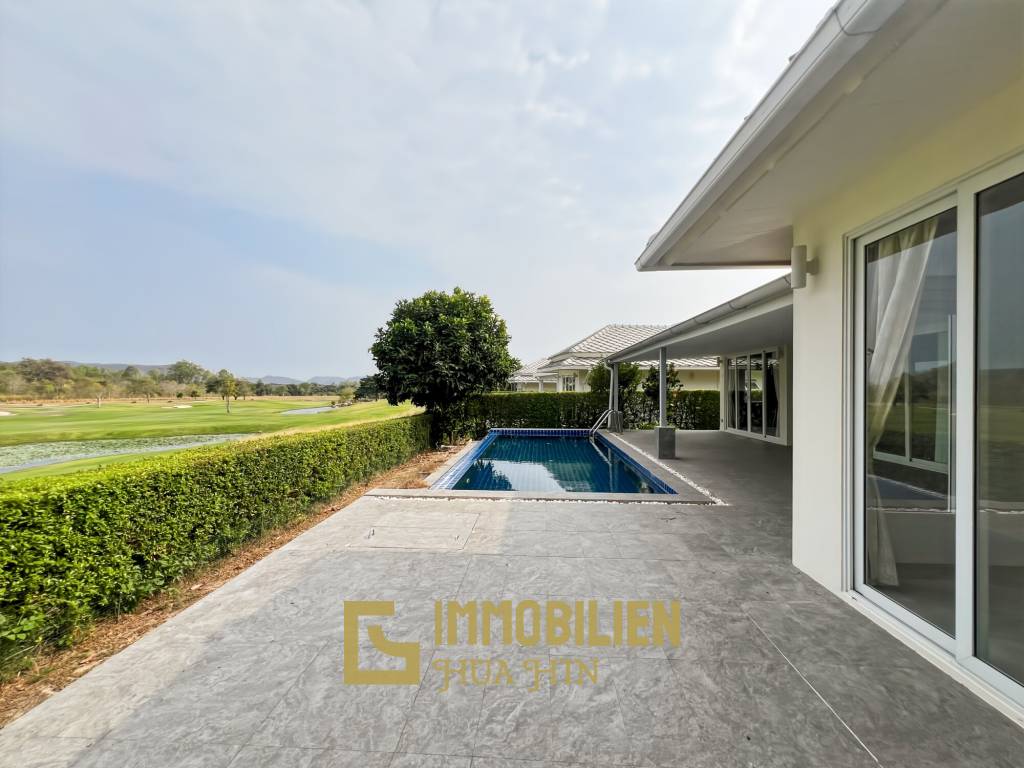 240 qm Wohnfläche/  Golfplatzlage / privater Pool